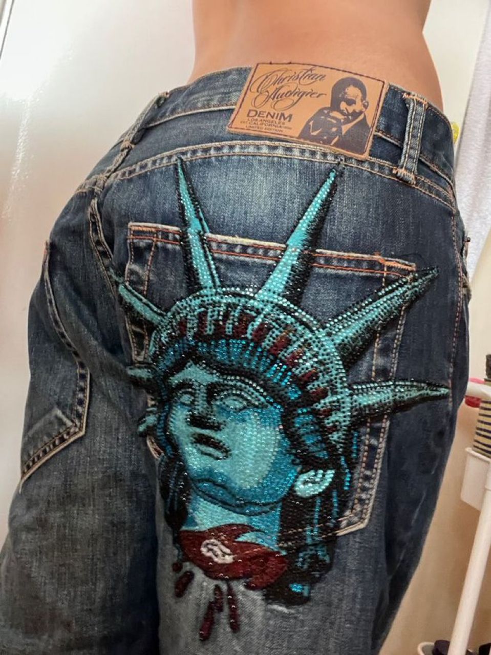 Y2k 2000s Statue of Liberty Di - Vintage Collectible Buttons review and price