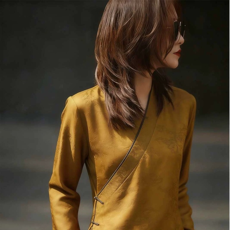 Chinese Style Women's Blouses  - Vintage Collectible Buttons review and price