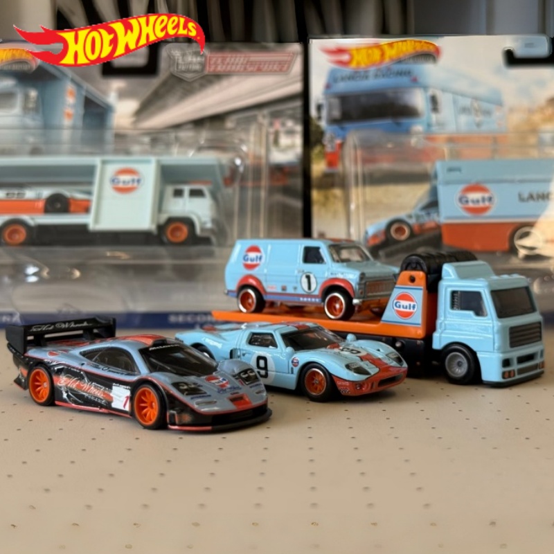 New Hot Wheels Le Mans Garage  - Vintage Collectible Hot Wheels review and price