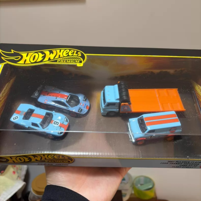 Hot Wheels 1:64 Le Mans Garage - Vintage Collectible Hot Wheels review and price